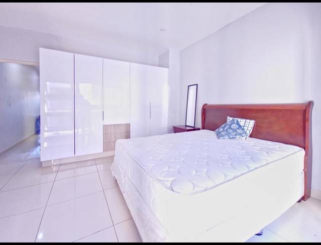 1 BEDROOM APARTMENT FOR SALE IN UMHLANGA RIDGE